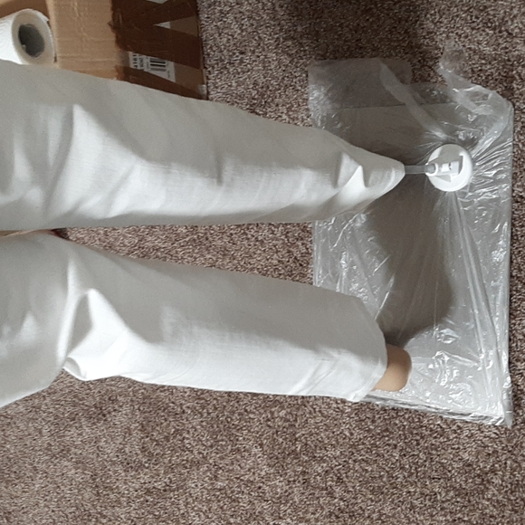 White Low Cut size 30 - Picture 4 of 7